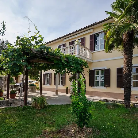 Appartement Aleksandra *