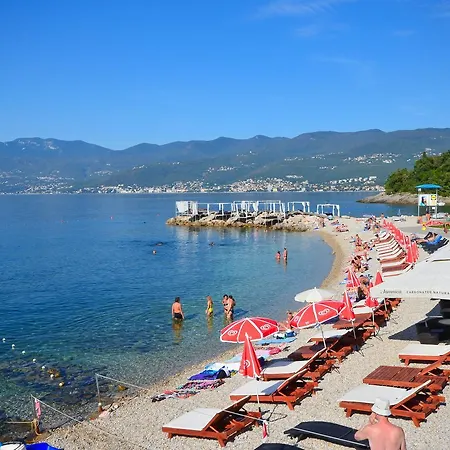 Aleksandra Appartement *