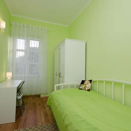 Aleksandra Appartement *