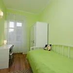 Aleksandra Apartment *