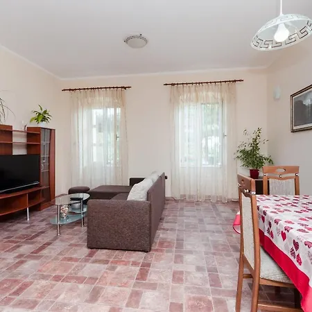 Aleksandra Апартаменты Риека